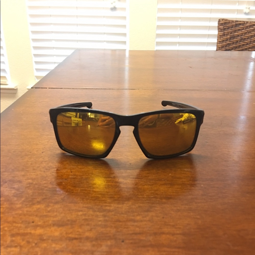 Oakley Silver
